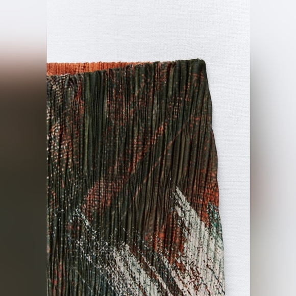 Cozy Abstract Printed Pleated Straight Wide-leg Pants By ZARA - Picture 7 of 14